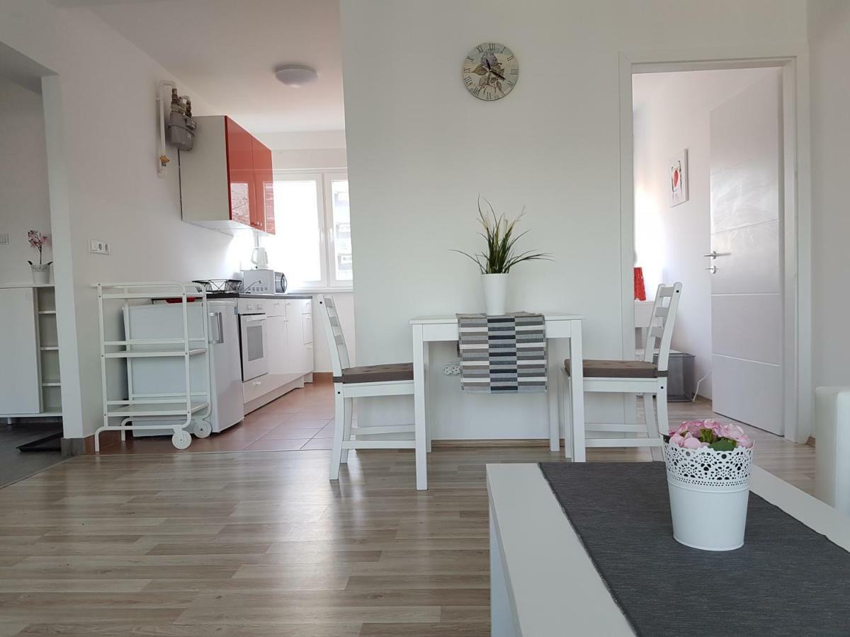 Apartment Alex Miramare Zagreb Exterior photo